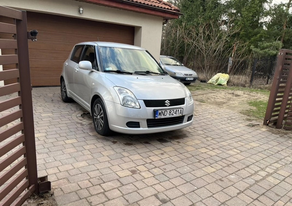 Suzuki Swift cena 12900 przebieg: 241230, rok produkcji 2007 z Chorzele małe 154